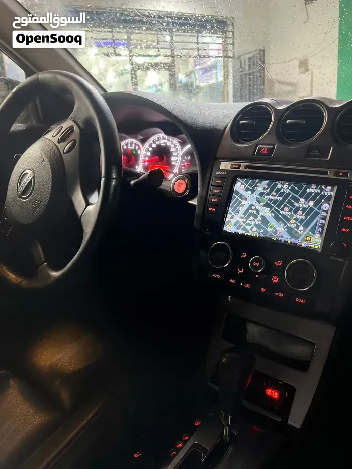 Nissan Altima 2011 photo 4