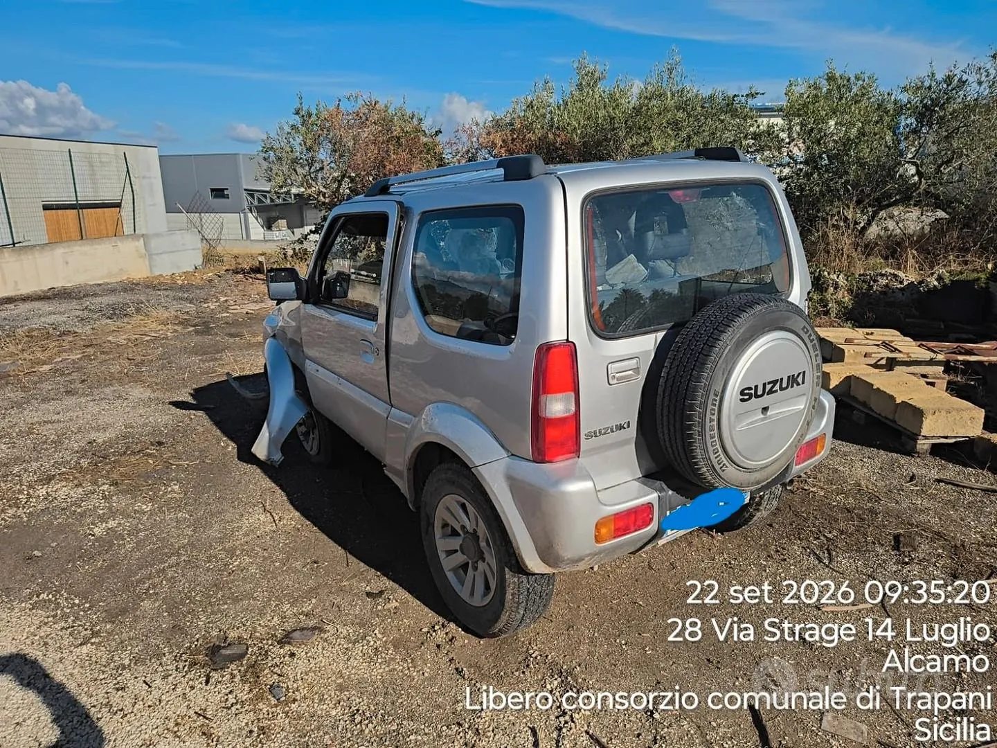 Suzuki Jimny 2010 photo 2
