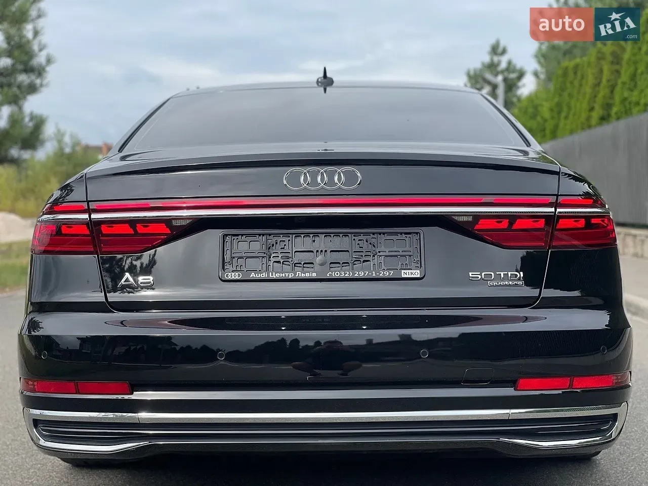 Audi A8 2023 photo 4
