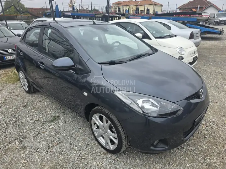 Mazda 2 2008 photo 3