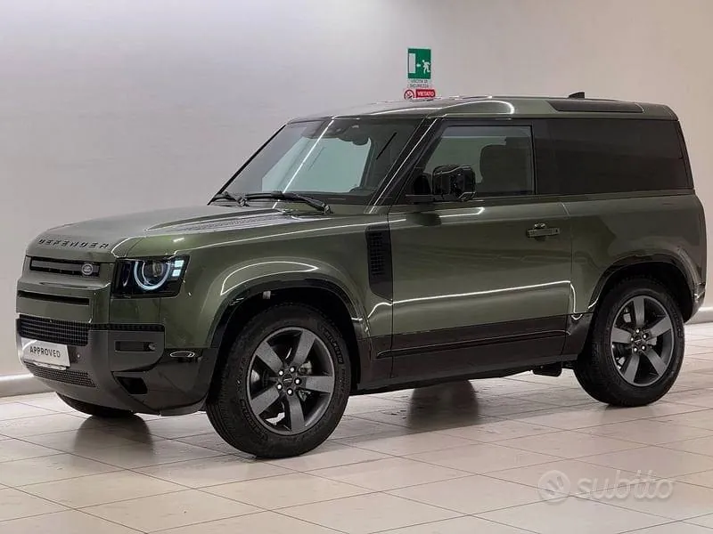 Land Rover Defender