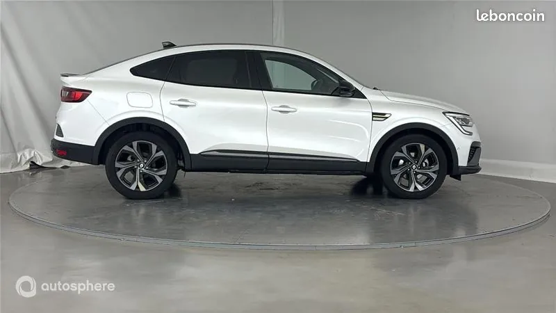 Renault Arkana 2023 photo 4