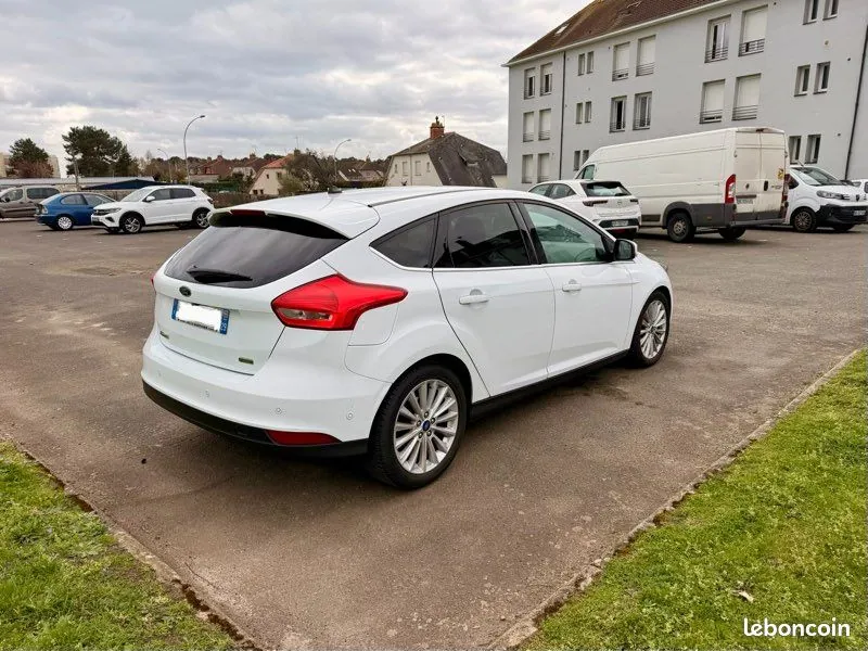 Ford Focus 2018 photo 2