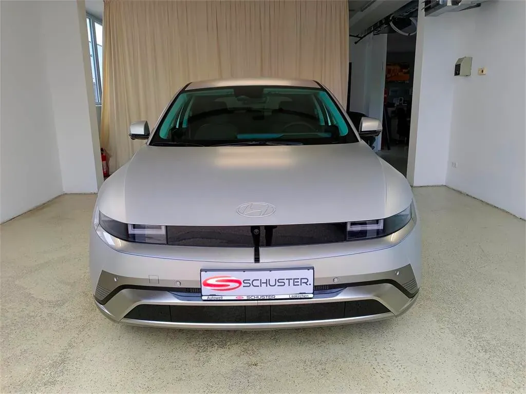 Hyundai Ioniq 5 2026 photo 2