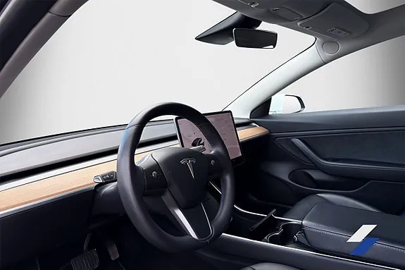 Tesla Model 3 2020 photo 4