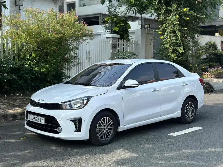 Kia Soluto