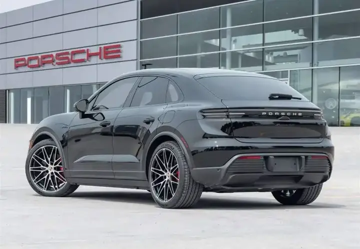 Porsche Macan 2025 photo 4
