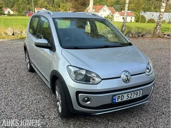 Volkswagen Up 2014 photo 3