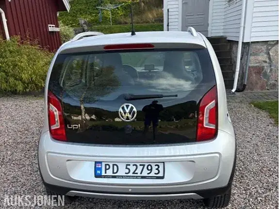 Volkswagen Up 2014 photo 5