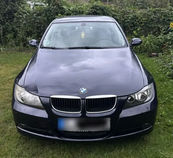 BMW 318I