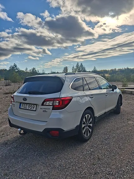 Subaru Outback 2015 photo 3