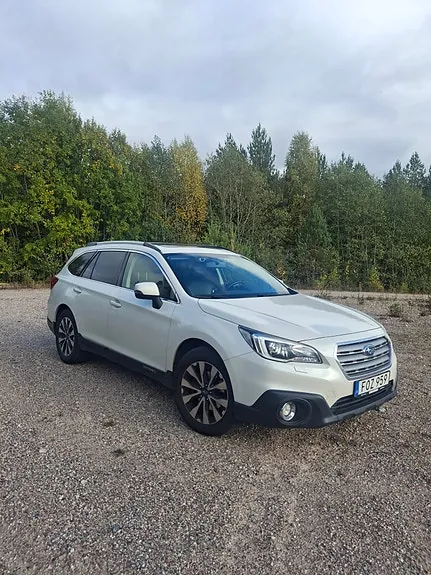 Subaru Outback 2015 photo 2