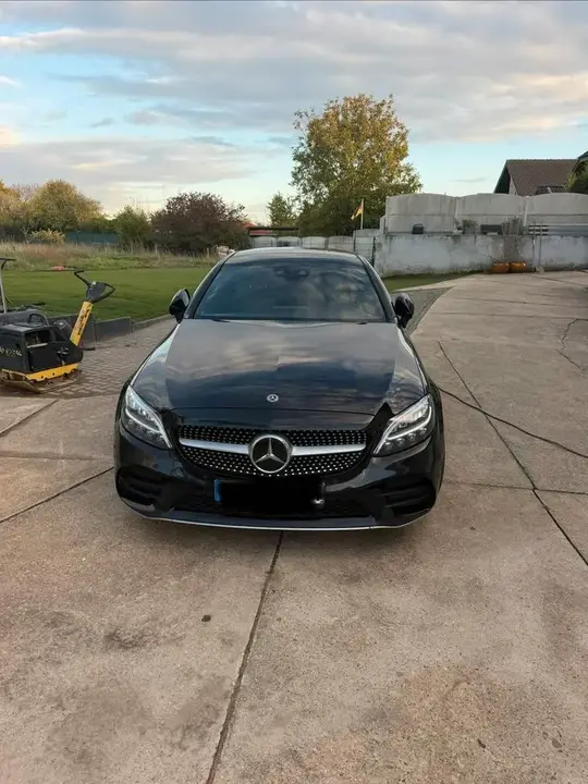 Mercedes-Benz C200