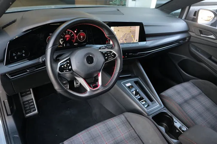 Volkswagen Golf 2022 photo 3