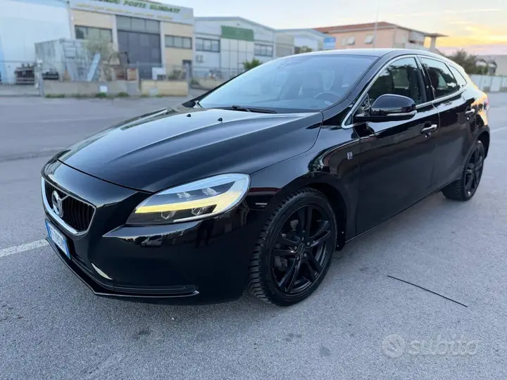 Volvo V40 2016 photo 4