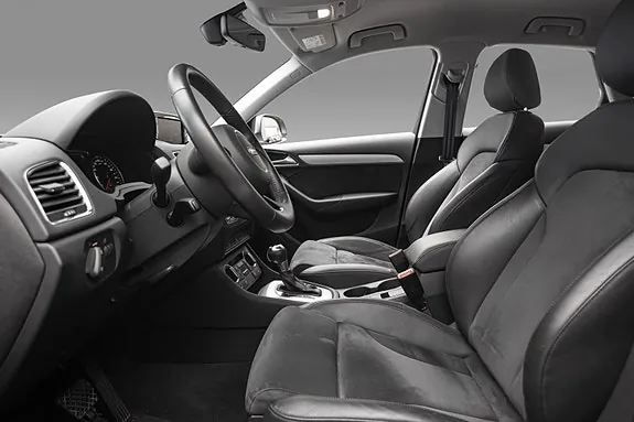 Audi Q3 2017 photo 2