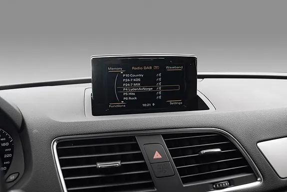 Audi Q3 2017 photo 3
