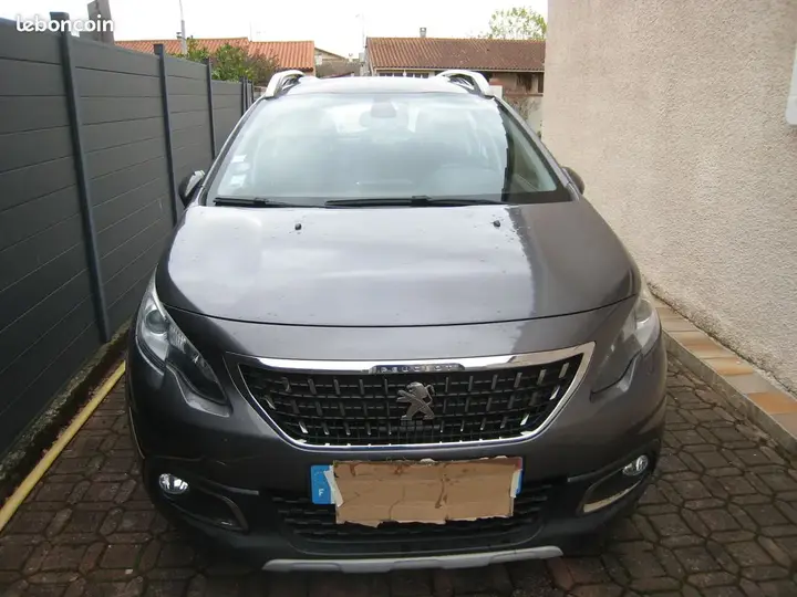 Peugeot 2008 2018 photo 2