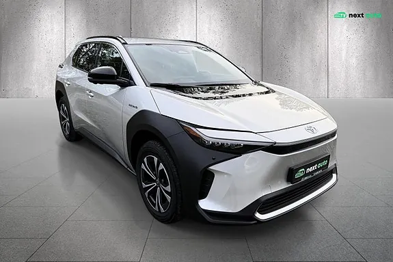 Toyota Bz4X 2022 photo 4