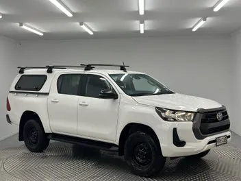 Toyota Hilux 2023 photo 2