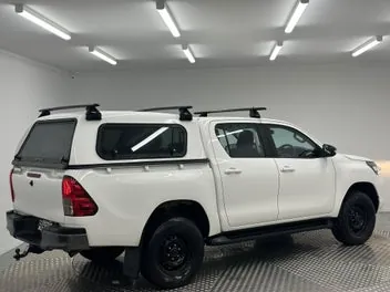 Toyota Hilux 2023 photo 4