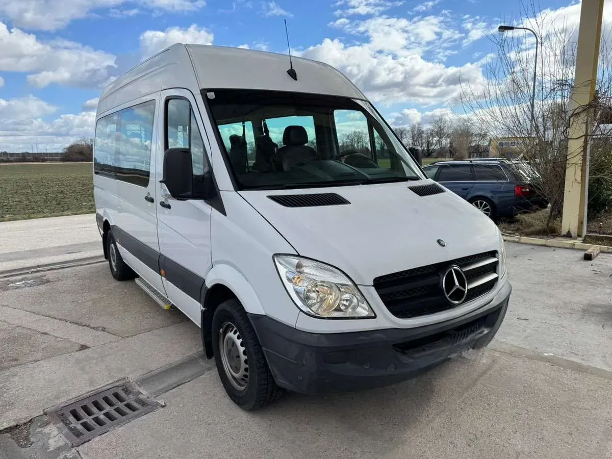 Mercedes-Benz Sprinter 2009 photo 2