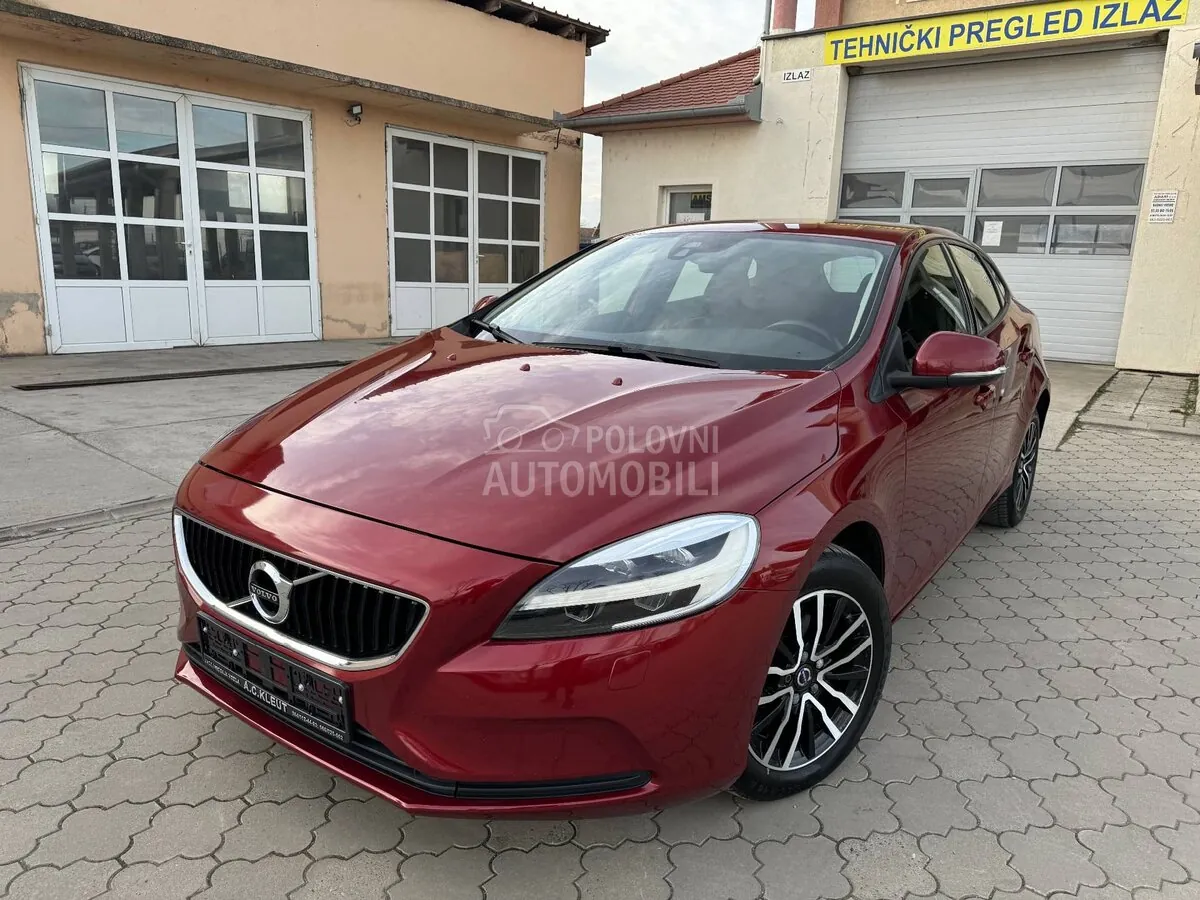Volvo V40