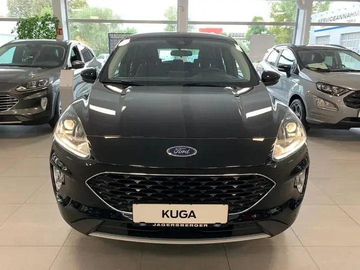 Ford Kuga 2022 photo 2