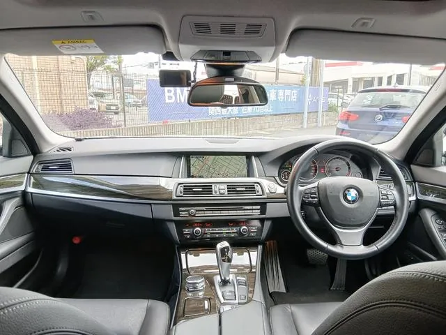 BMW 5 Series 2016 photo 4
