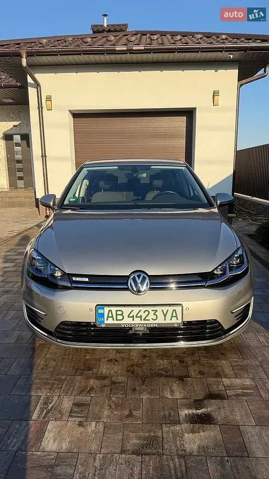 Volkswagen E-Golf 2020 photo 2