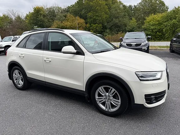 Audi Q3 2012 photo 5
