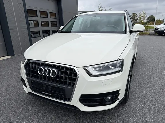 Audi Q3 2012 photo 2