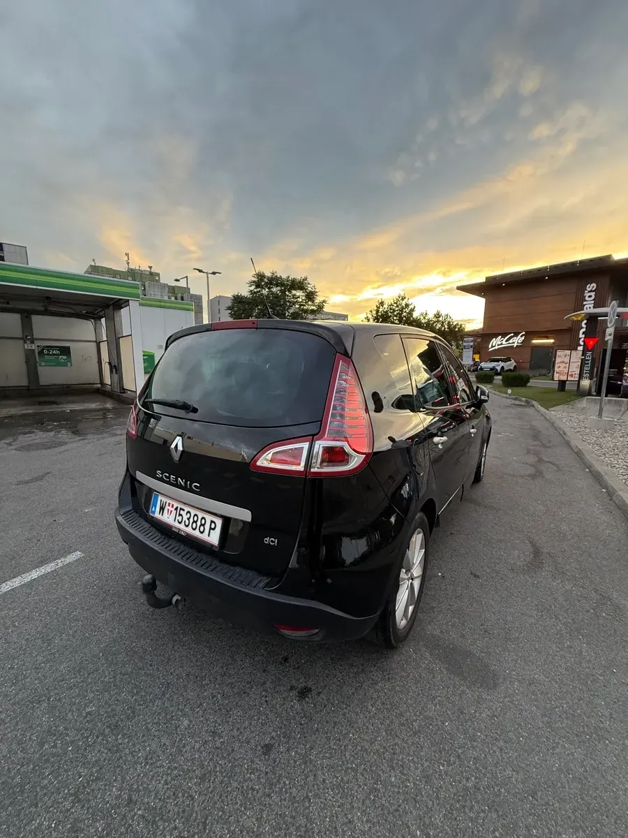Renault Scénic 2010 photo 3