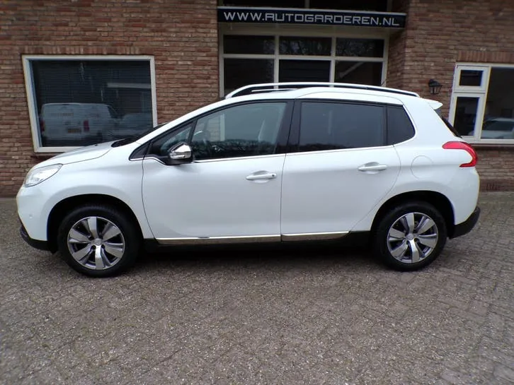 Peugeot 2008 2015 photo 2