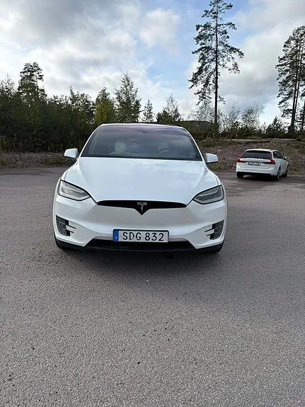 Tesla Model X 2016 photo 5