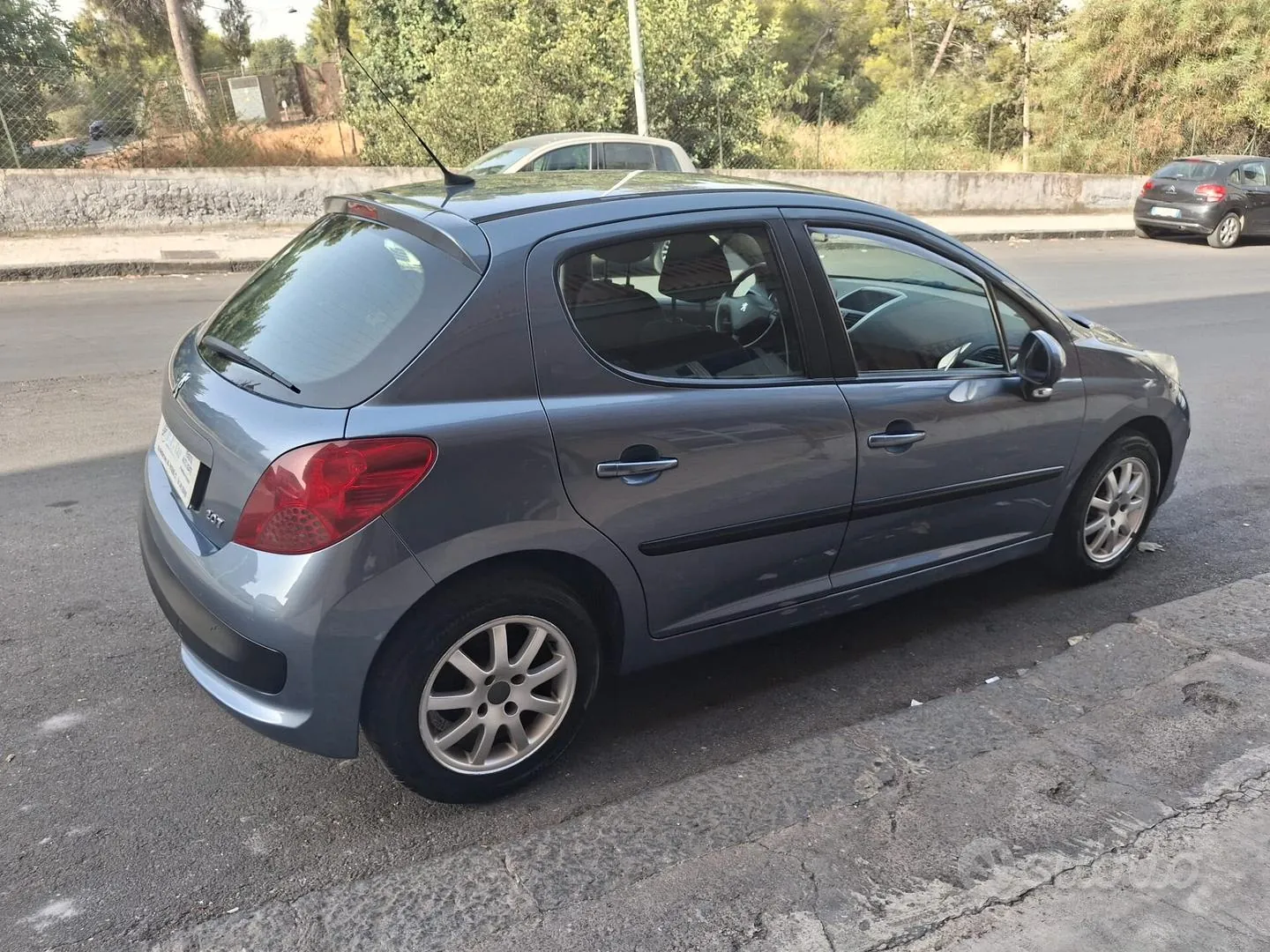 Peugeot 207 2007 photo 5