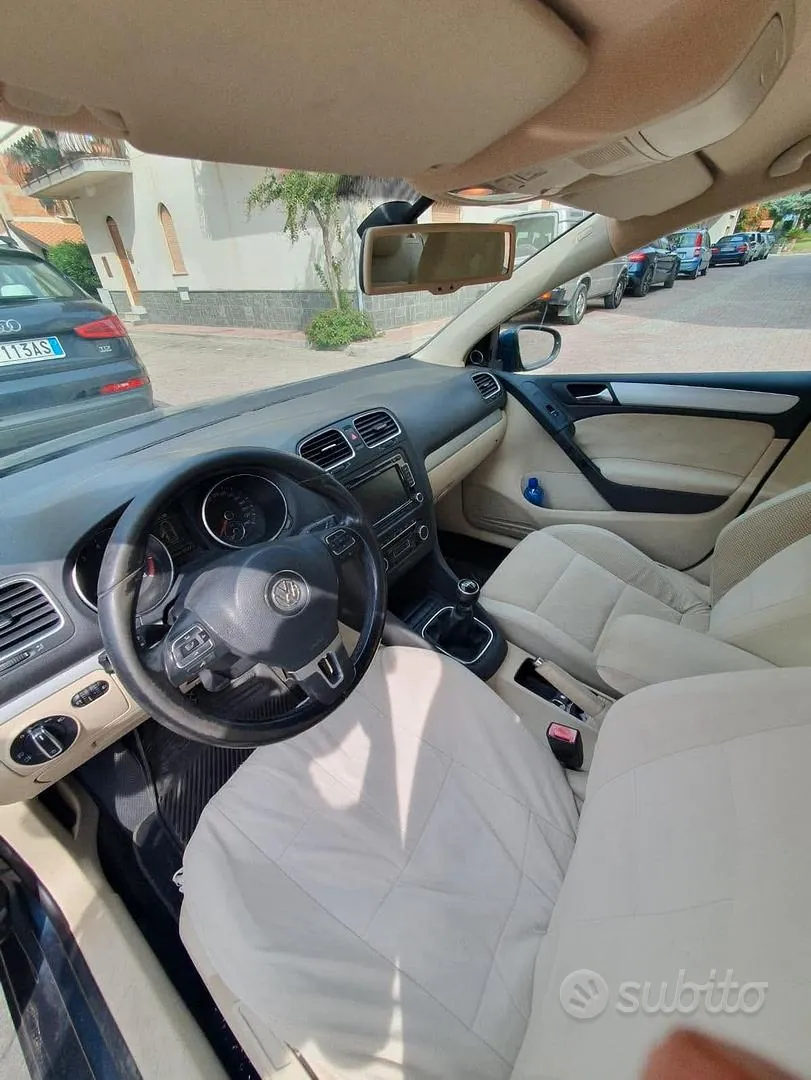Volkswagen Golf 2010 photo 5