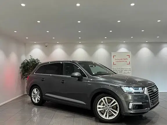 Audi Q7 2018 photo 5