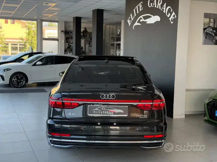 Audi A8 2022 photo 5