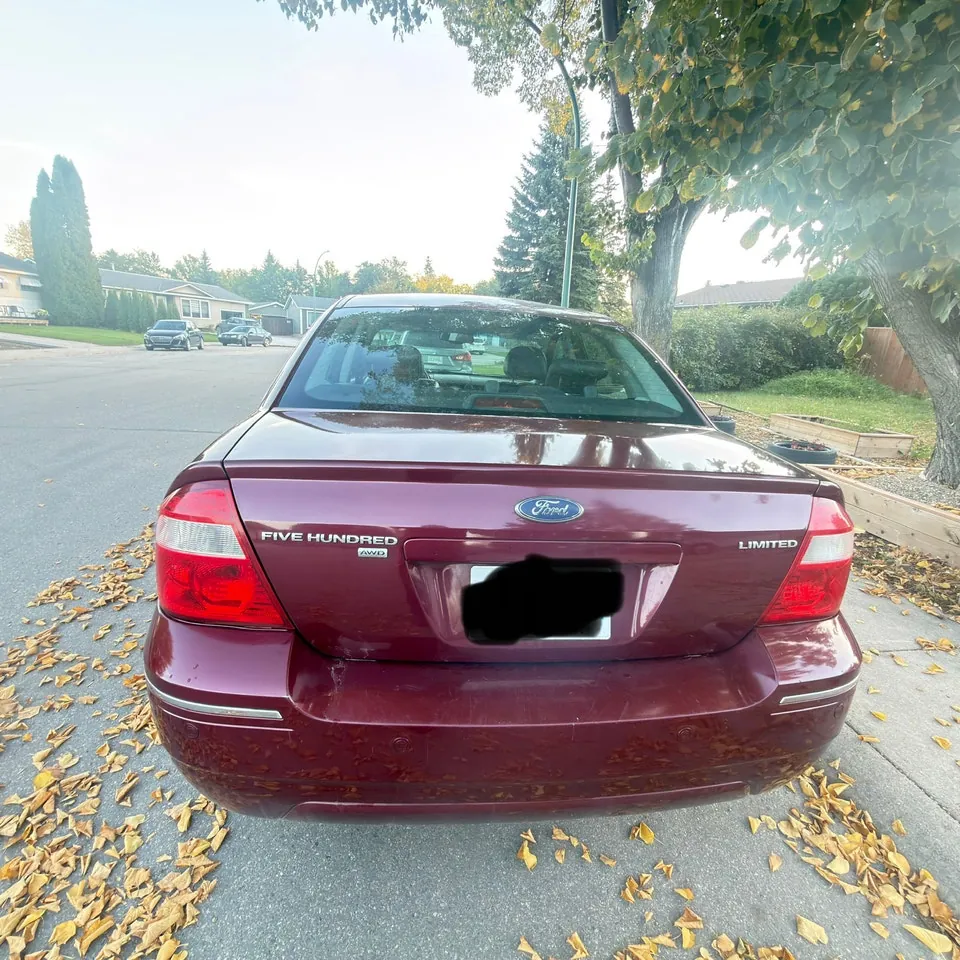 Ford Five Hundred 2005 photo 2