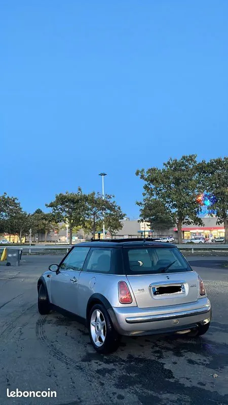 Mini Cooper 2002 photo 2