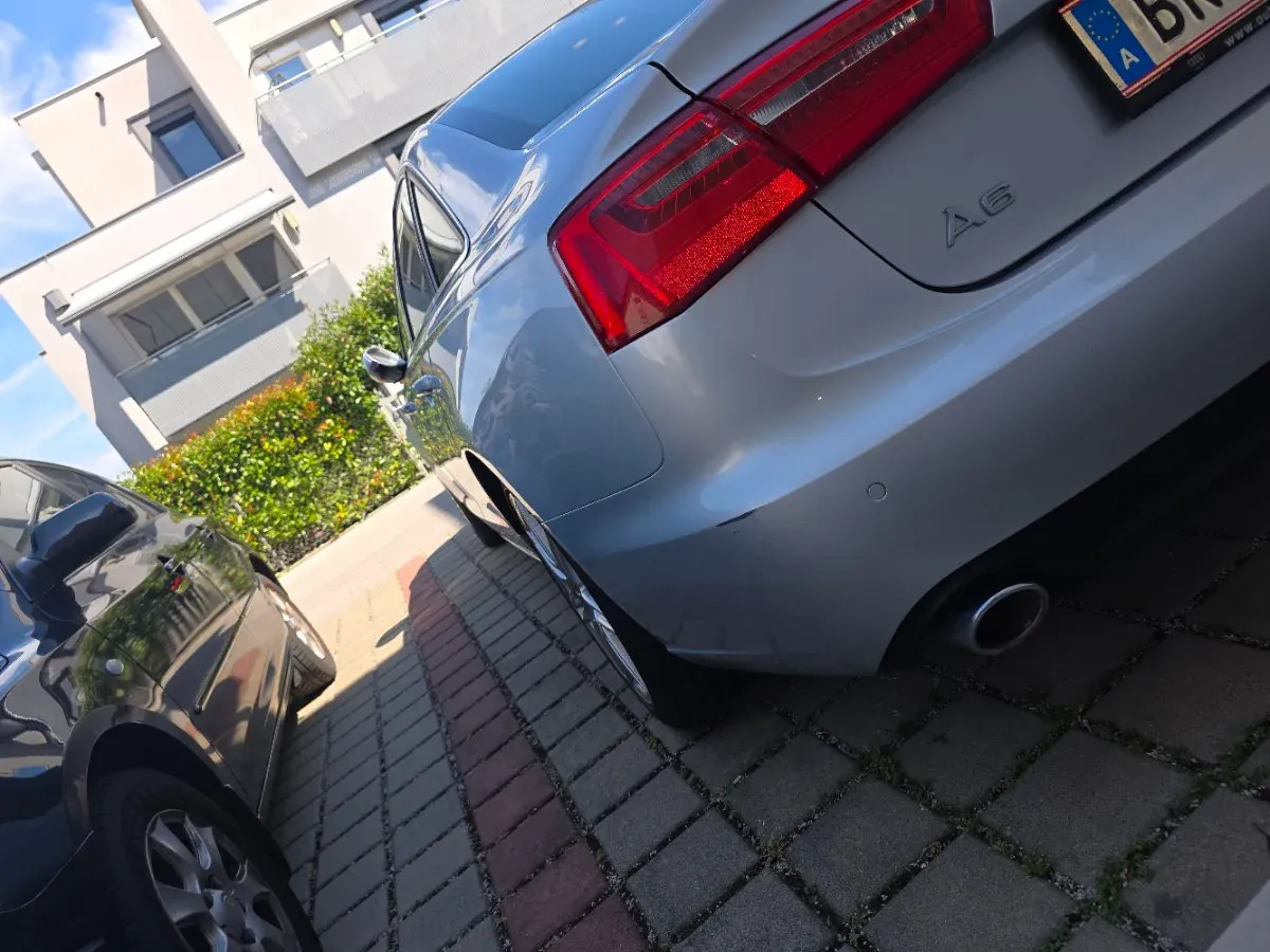 Audi A6 2011 photo 2
