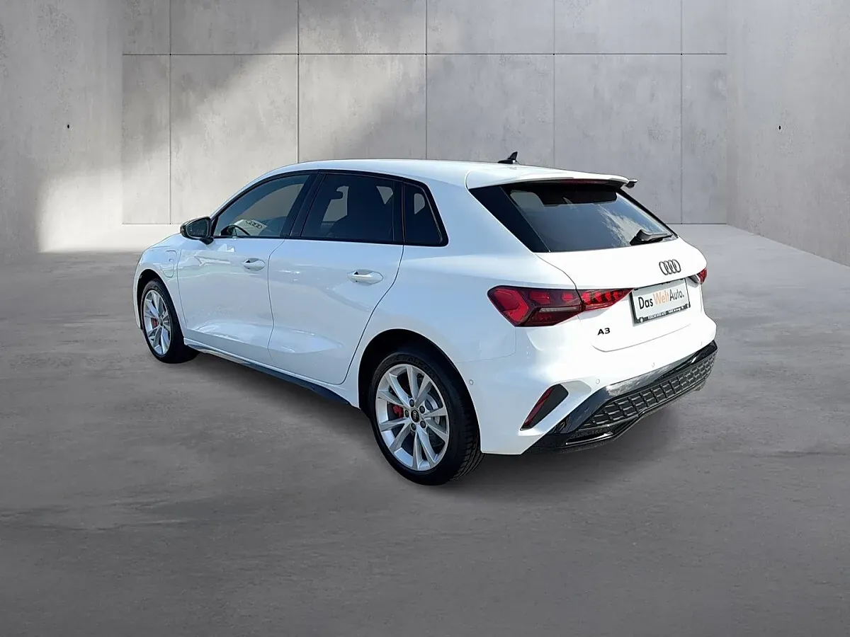 Audi A3 2025 photo 3