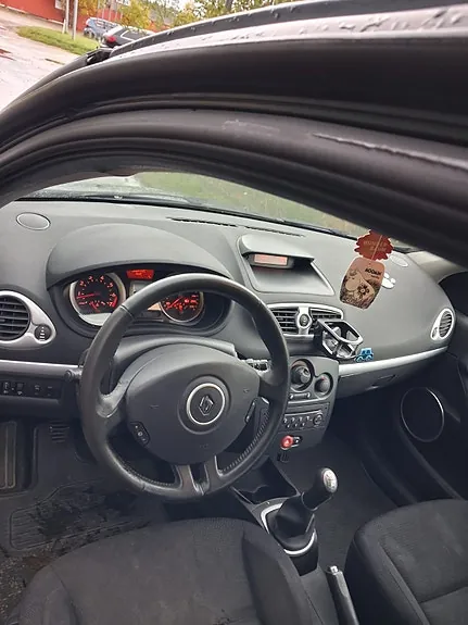 Renault Clio 2006 photo 5
