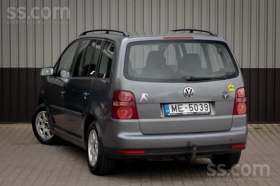 Volkswagen Touran 2007 photo 4