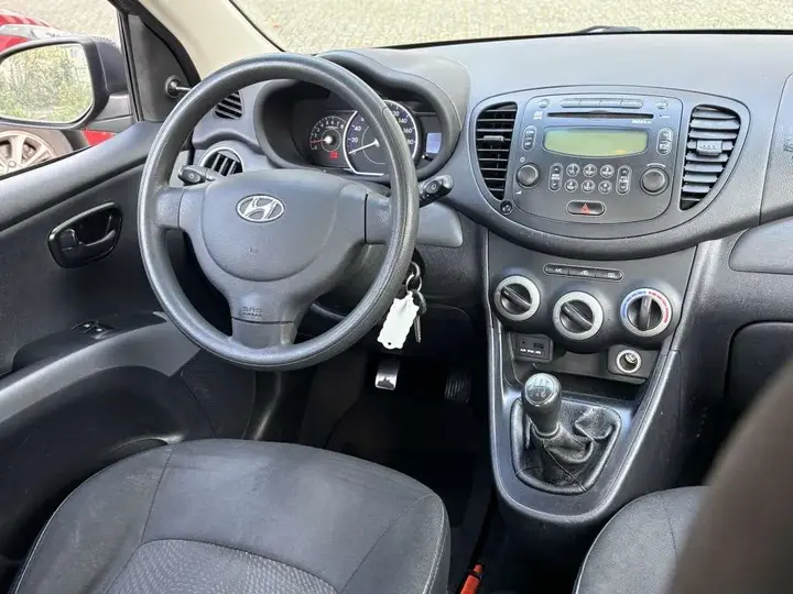 Hyundai I10 2012 photo 2
