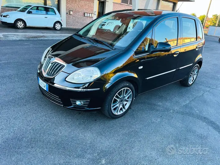 Lancia Musa 2011 photo 3