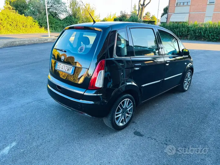 Lancia Musa 2011 photo 5