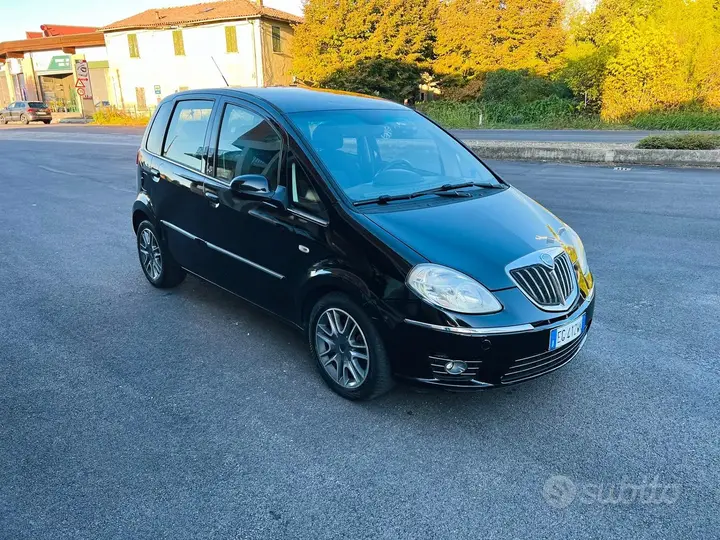 Lancia Musa 2011 photo 2