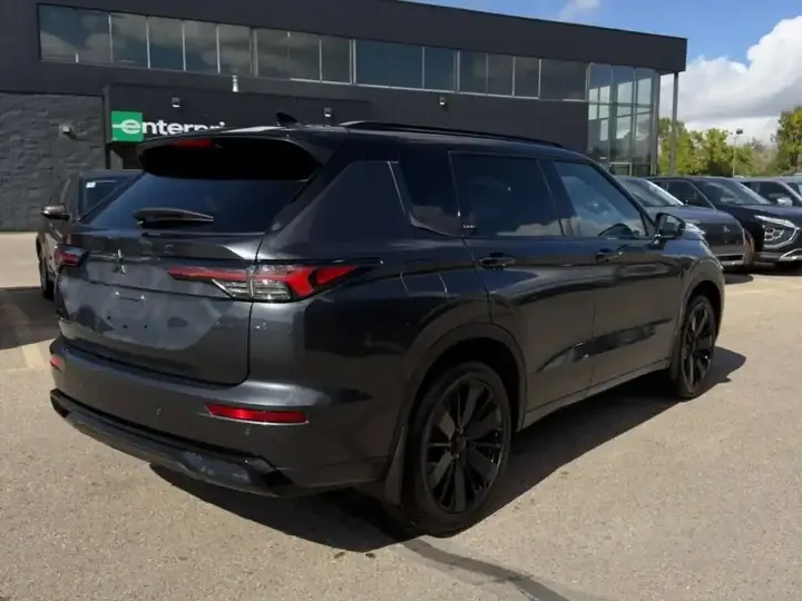 Mitsubishi Outlander 2026 photo 5